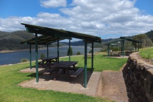 Inland Waters Holiday Park - Mookerawa Waters